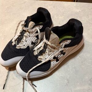 Under Armour Men's Black and White Baseball Cleats